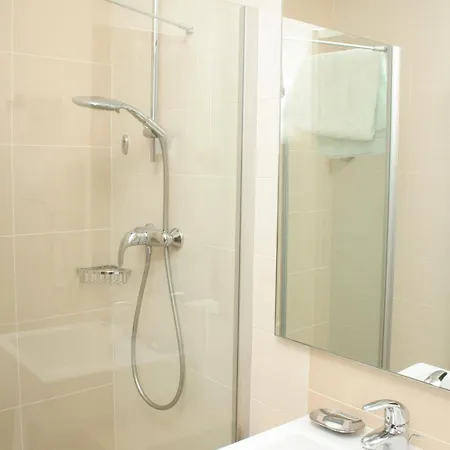 Centro Benessere Gardel 3*